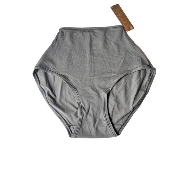 SKIMS Other - Skims full panty Nwt